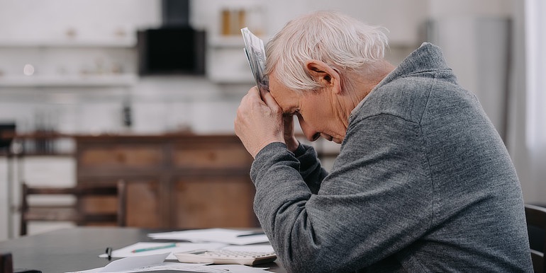 Poor men more likely to die from bowel cancer